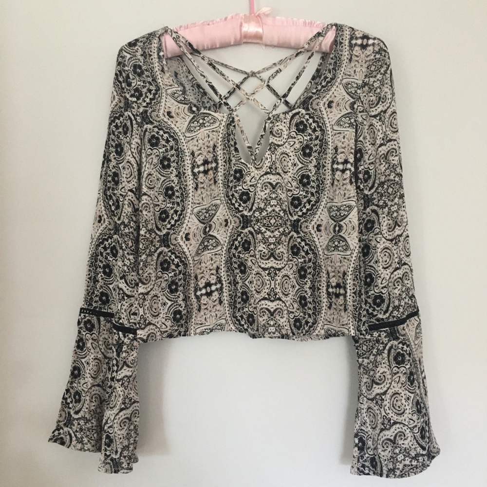 🌻Pac Sun crop blouse